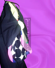 Load image into Gallery viewer, Vee&#39;s Couture Free Flow Blouse close up
