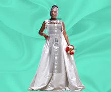 Cargar imagen en el visor de la galería,  Vee&#39;s Pleated Jewel bridal dress 5
