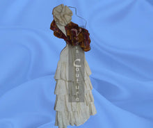 Cargar imagen en el visor de la galería, Vee&#39;s Couture Creole Layered Ensemble 4
