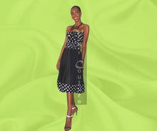 Cargar imagen en el visor de la galería, Vee&#39;s Versatile Dress 8
